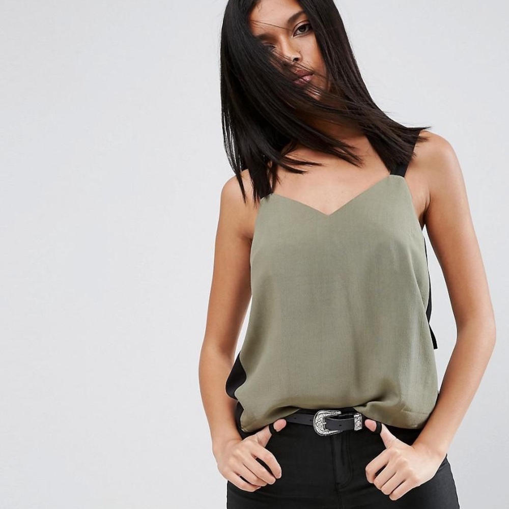Silky Tie Strap Cali in green! XS